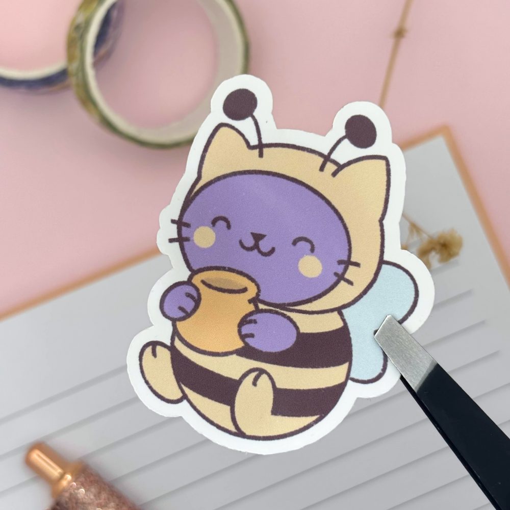 Bumblebee Maple the Cat – Glossy Vinyl Sticker