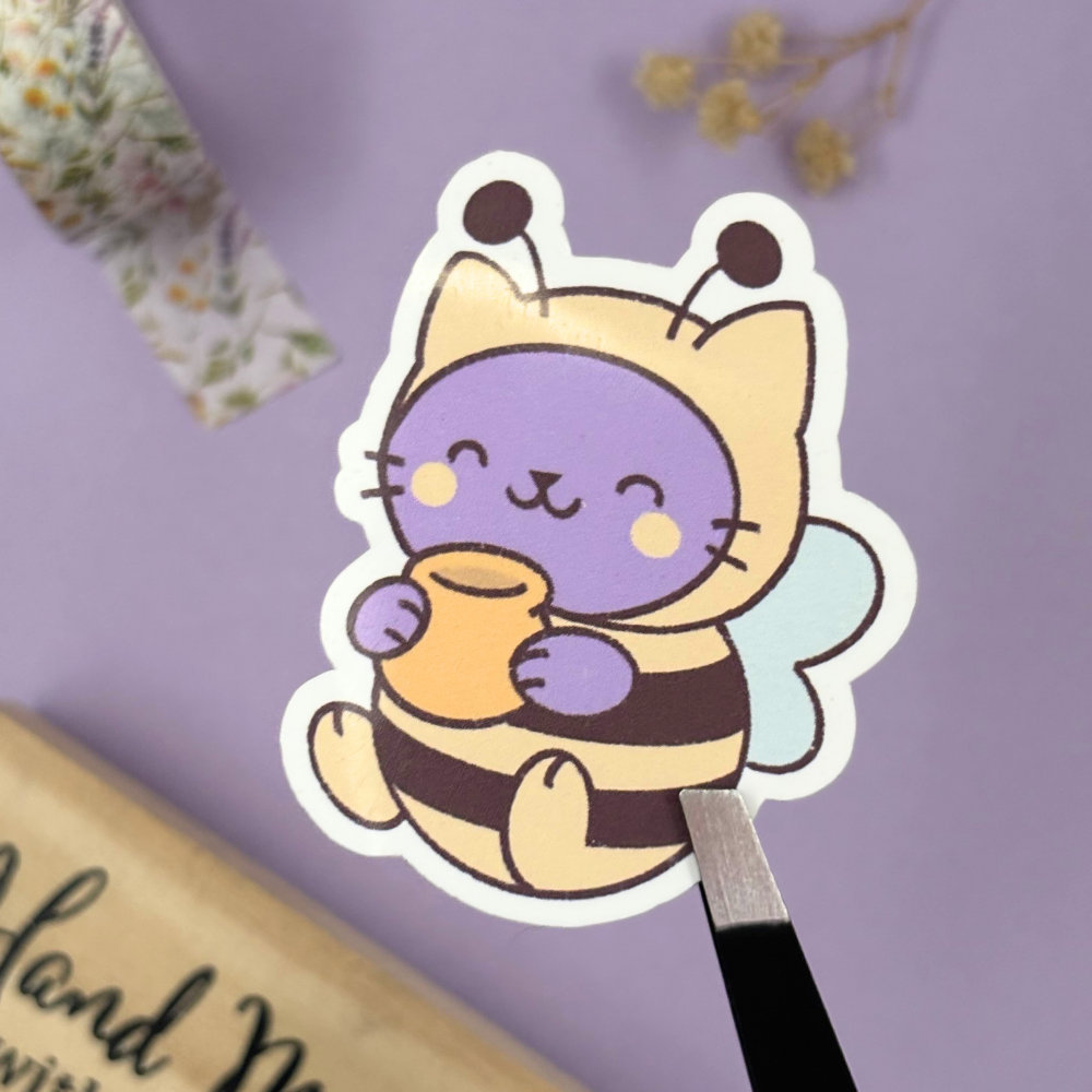 Bumblebee Maple the Cat – Glossy Vinyl Sticker