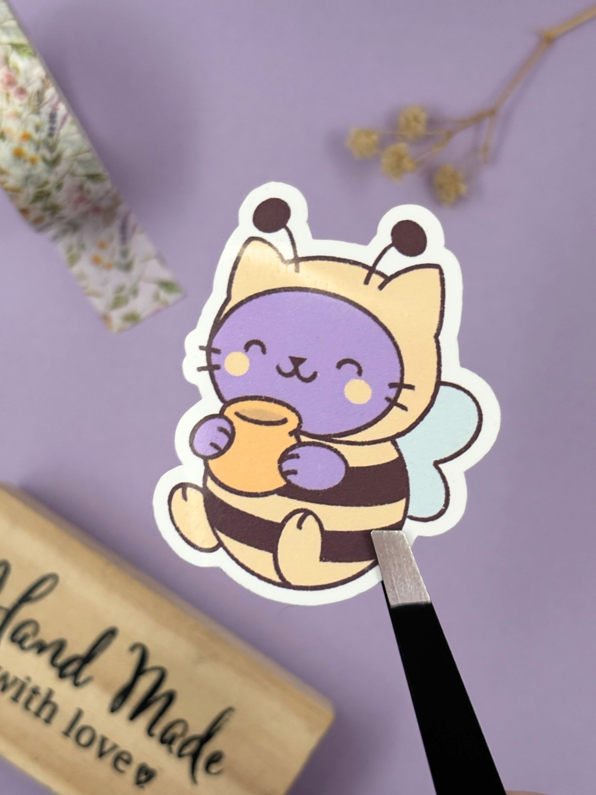 Bumblebee Maple the Cat – Glossy Vinyl Sticker